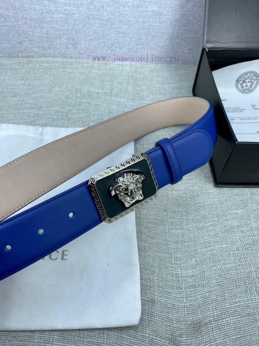 Width 3.8cm Versace This belt is crafted from high-quality leather and features a white/gold tr7crflk - Image 7