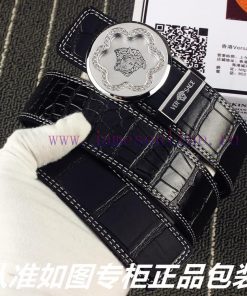 Versace Ver... sace ️ Crocodile patternIdentify and receive a punch as a giftThe material is jig1h13r