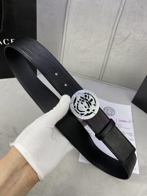 P Width 4.0cm Versace This water ripple waistband is adorned with the iconic Versace Medusa ify6ptue - Image 9