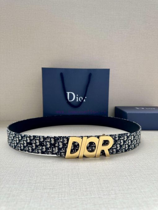 This 35mm double-sided belt with a width of 3.5cm combines elegant temperament with modern s 5uhmpw0i