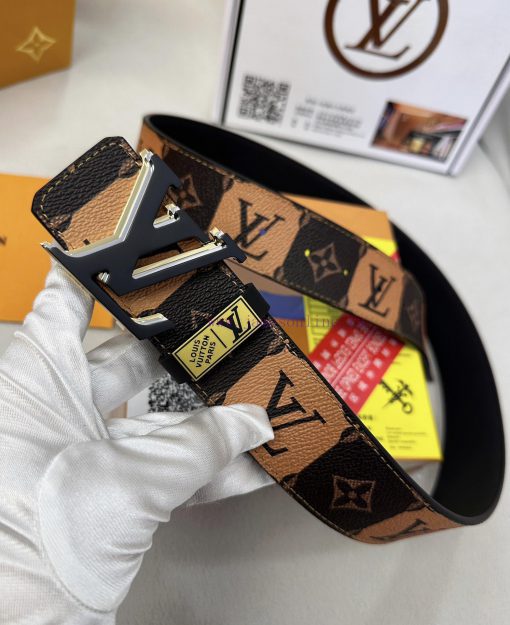 Belt LV Louis ReproductionThe waistband is made of 100% head layer cowhide, ensuring a doubl d4qsy4ub - Image 7