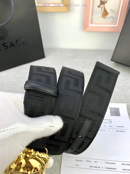P Width 4.0cm Versace This canvas patterned leather waistband is adorned with the iconic Ver ilngoj4u - Image 9