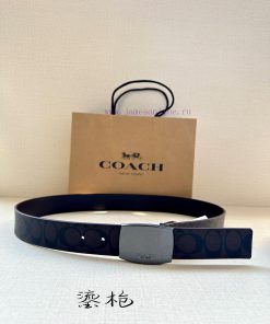 The COACH double-sided belt with a width of 3.8cm is made of classic logo canvas material on yst37trx