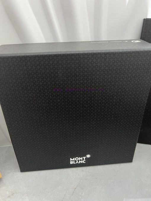 Montblanc Automatic BeltMaterial: Leather Belt with 100% Head Layer. The leather belt is gua vz9u7peh - Image 9