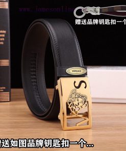 Give a keychain as a giftPromotion price delivery wooden boxVERSACEThe material of the buckl gp4hh3x3