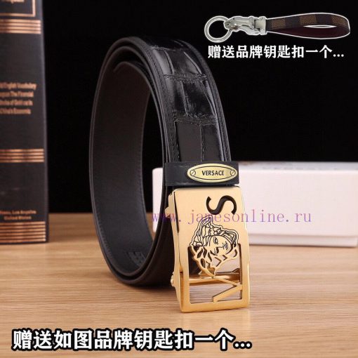 Give a keychain as a giftPromotion price delivery wooden boxVERSACEThe material of the buckl 066bsz9o