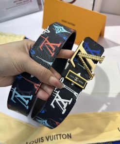 LV... Louis Vuitton beltMaterial cowhide belt, 100% top layer cowhide belt ensures genuine l l3shpom2