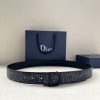 This 35mm double-sided belt with a width of 3.5cm combines elegant temperament with modern s 60363jyr