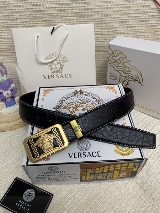 Versace. VersaceMaterial: Leather Belt with 100% Head Layer. The leather belt is guaranteed is0zg1ij - Image 4