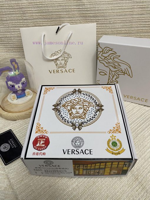Versace. VersaceMaterial: Leather Belt with 100% Head Layer. The leather belt is guaranteed is0zg1ij - Image 10