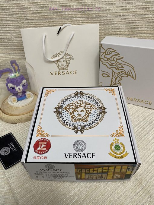 Versace. VersaceMaterial: Leather Belt with 100% Head Layer. The leather belt is guaranteed ittmb15g - Image 10