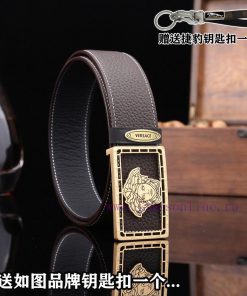 Give a picture keychain as a giftComes with a complete set of wooden boxesVERSACEBuckle mate d5a302qu