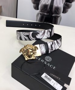 This Versace double-sided belt has two ways of wearing. One side is printed with Silver Baro vgcxadrn