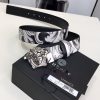 This Versace double-sided belt has two ways of wearing. One side is printed with Silver Baro 2c6nnqnq