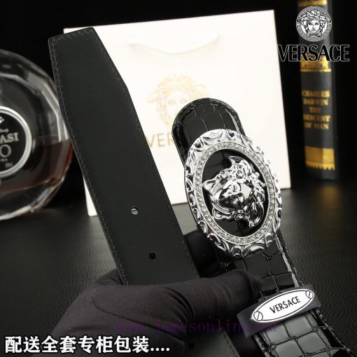 High end quality, physical photographyComes with a complete set of packagingVERSACE Overseas p5x3m5ry - Image 7