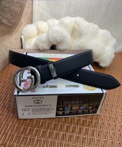 Gucci. Gucci  Material: Leather Belt with 100% Head Layer. The leather belt is guaranteed to k54vf9ie
