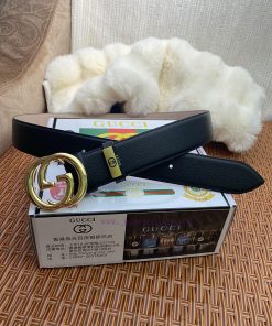 Gucci. Gucci  Material: Leather Belt with 100% Head Layer. The leather belt is guaranteed to 3d4ftp3j