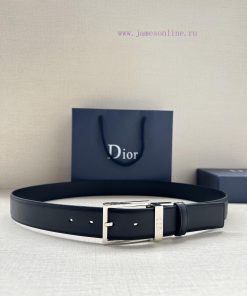 This 35mm belt with a width of 3.5cm combines elegant temperament with modern style. It feat mv3qqk7i