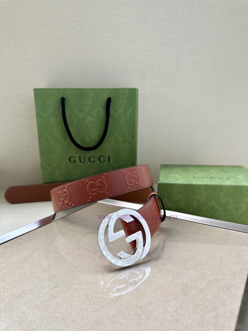 Width 4.0 GUCCI historical details and modern elements are the focus of Gucci's latest colle 0r3do5cb - Image 3