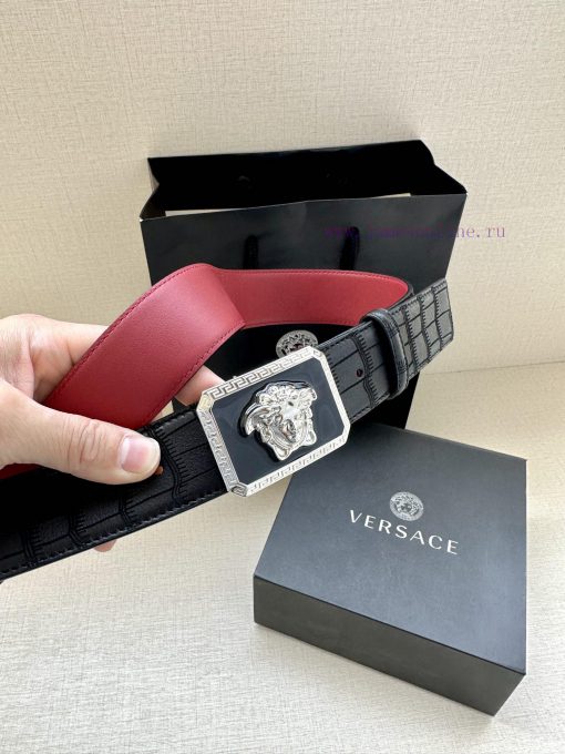 The 3D decoration on the buckle of the Versace head emblem waistband with a width of 4.0cm f uiiazu1j - Image 3