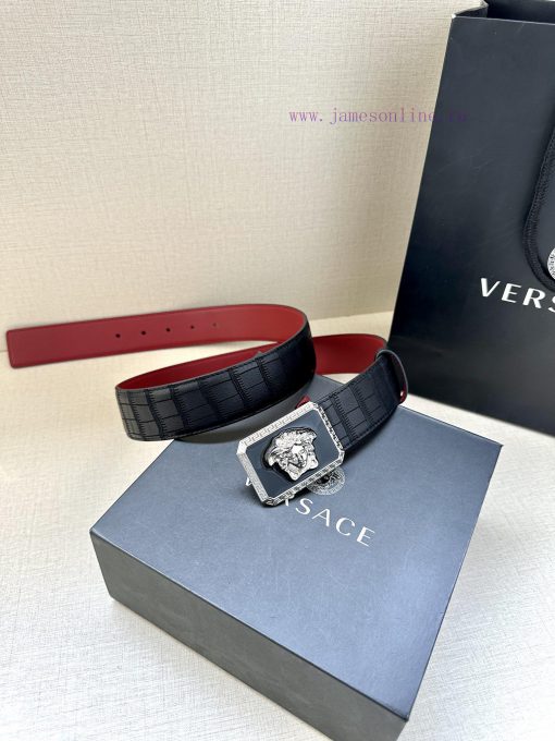 The 3D decoration on the buckle of the Versace head emblem waistband with a width of 4.0cm f uiiazu1j - Image 4