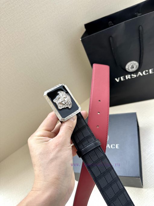 The 3D decoration on the buckle of the Versace head emblem waistband with a width of 4.0cm f uiiazu1j - Image 5