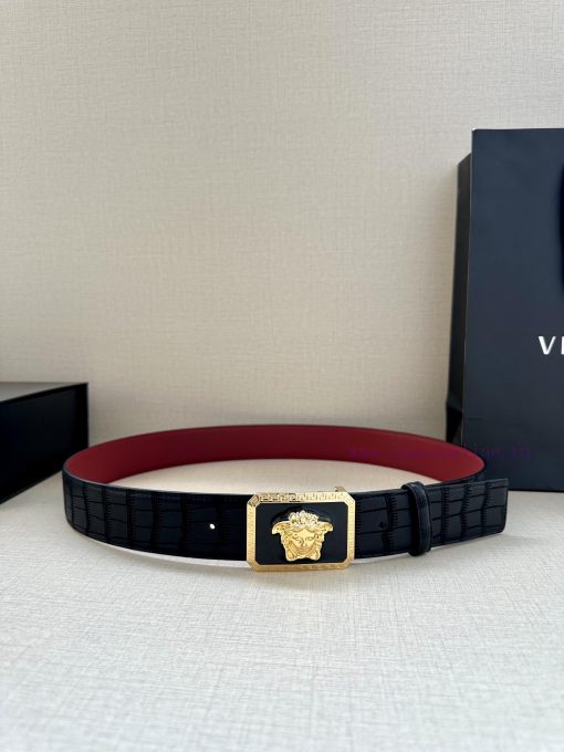 The 3D decoration on the buckle of the Versace head emblem waistband with a width of 4.0cm f uiiazu1j - Image 6
