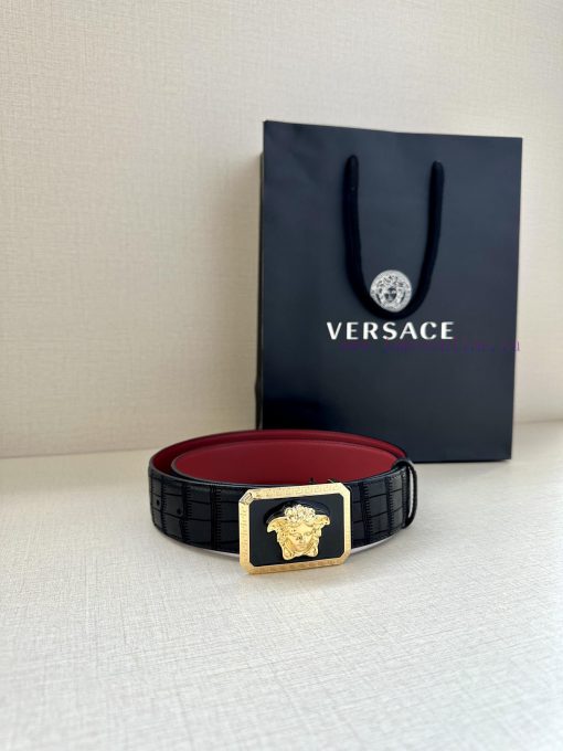 The 3D decoration on the buckle of the Versace head emblem waistband with a width of 4.0cm f uiiazu1j - Image 8