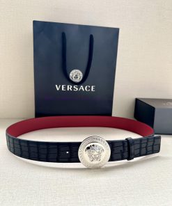 P Width 4.0cm Versace This belt is adorned with the iconic Versace Medusa avatar buckle, sho upgz6kuo