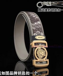 Give a keychain as a giftPromotion price delivery full set of wooden boxesVERSACEBuckle mate j5vijx60