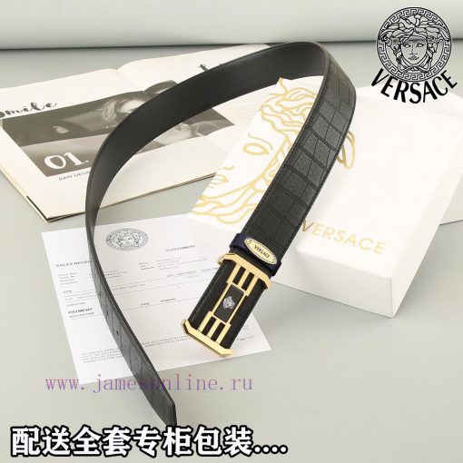 High end quality, physical photographyComes with a complete set of packagingVERSACE Overseas 8mopm4mu - Image 2