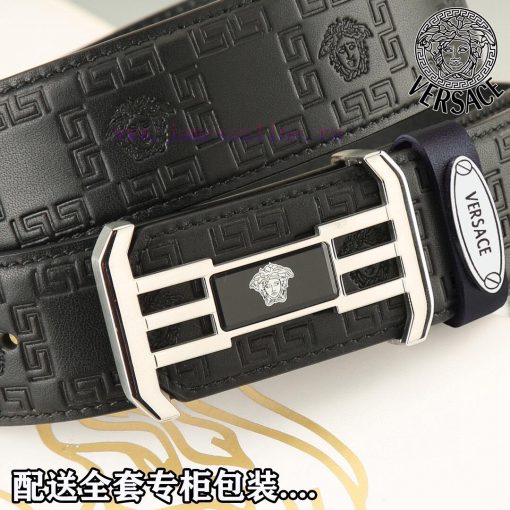 High end quality, physical photographyComes with a complete set of packagingVERSACE Overseas 8mopm4mu - Image 9