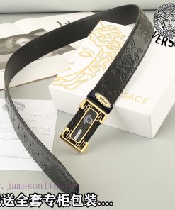 High end quality, physical photographyComes with a complete set of packagingVERSACE Overseas 4hoic3ox