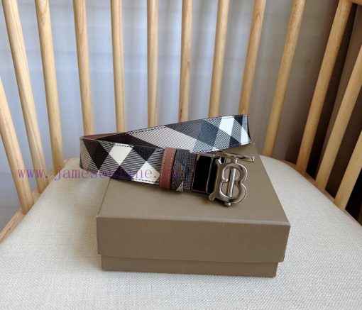 Burberry launches a new product featuring a dual sided design with a logo pattern and leathe thr0j0l9 - Image 2