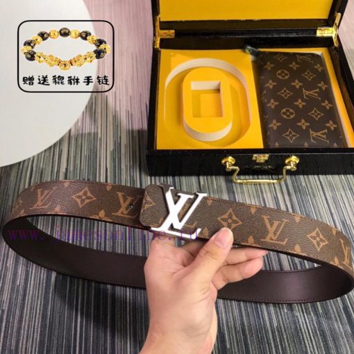 Louis Vuitton Belt and Wallet, a two-piece set of world-renowned luxury goods from Italy, fe hmmaztie - Image 8