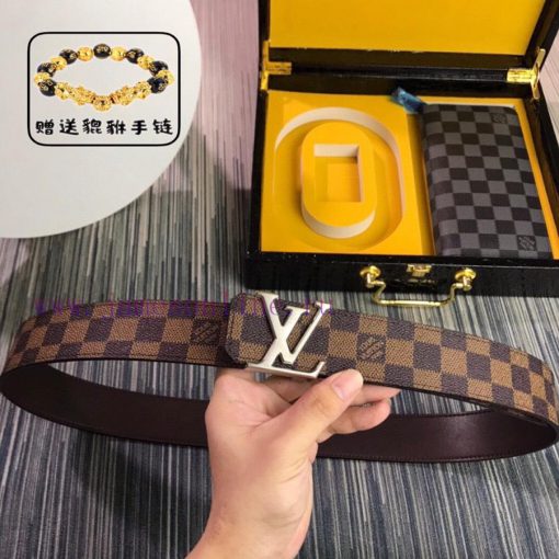Louis Vuitton Belt and Wallet, a two-piece set of world-renowned luxury goods from Italy, fe hmmaztie - Image 10