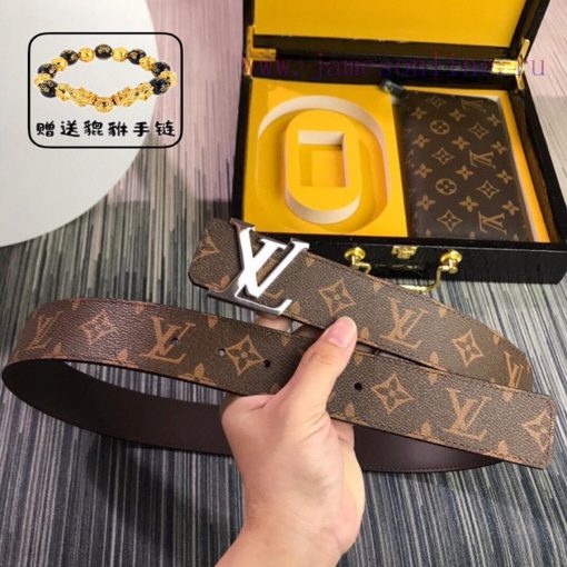 Louis Vuitton Belt and Wallet, a two-piece set of world-renowned luxury goods from Italy, fe kgvo842n