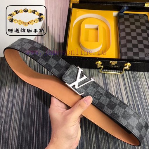 Louis Vuitton Belt and Wallet, a two-piece set of world-renowned luxury goods from Italy, fe u6ifo2nc - Image 5