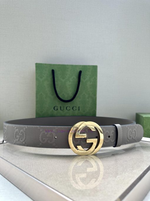Width 4.0 GUCCI historical details and modern elements are the focus of Gucci's latest colle udmd6d9h - Image 2