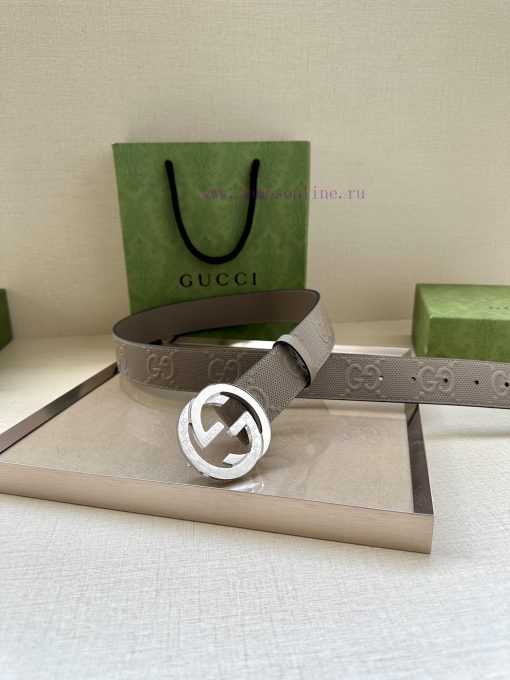Width 4.0 GUCCI historical details and modern elements are the focus of Gucci's latest colle udmd6d9h - Image 10