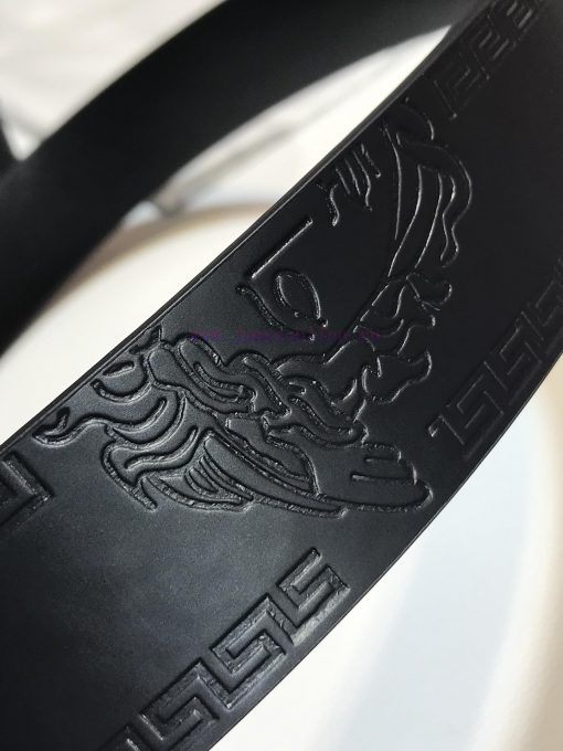 Complete setVERSACEBuckle material: premium diamond studded buckleBelt material: 38mm width 2kh2qix6 - Image 5