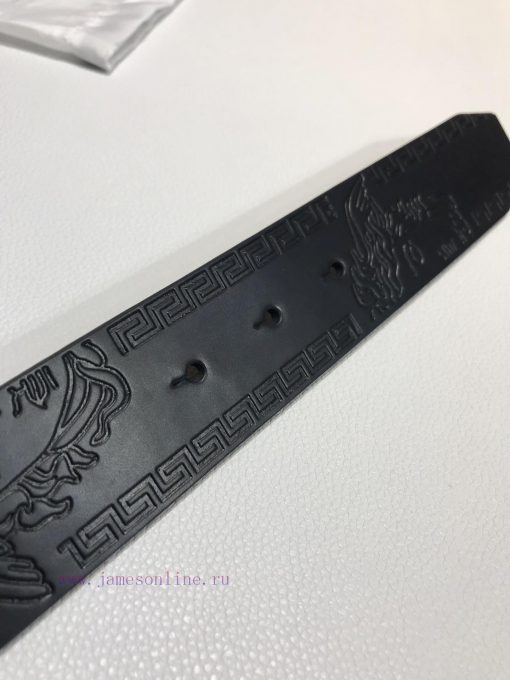 Complete setVERSACEBuckle material: premium diamond studded buckleBelt material: 38mm width 2kh2qix6 - Image 9