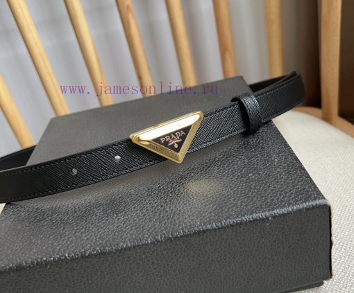 PRADA's belt design is simple yet exquisite. The metal buckle presents the iconic triangular lkhdaxrw - Image 8