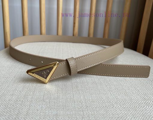 PRADA's belt design is simple yet exquisite. The metal buckle presents the iconic triangular 1i9cusvw - Image 5