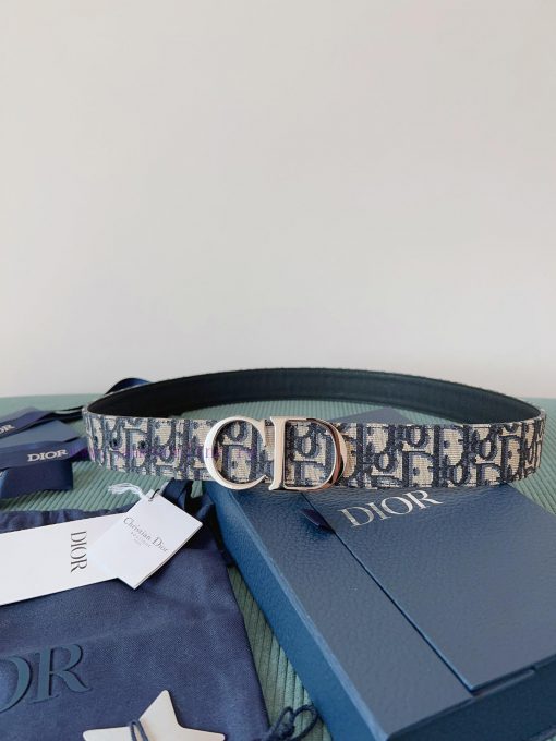 High end quality, physical photographyComes with a complete gift boxDIOR material, milkshake cnpbwyrl