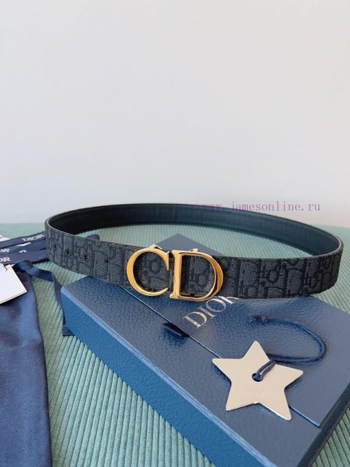 High end quality, physical photographyComes with a complete gift boxDIOR material, milkshake cfcmkpf3
