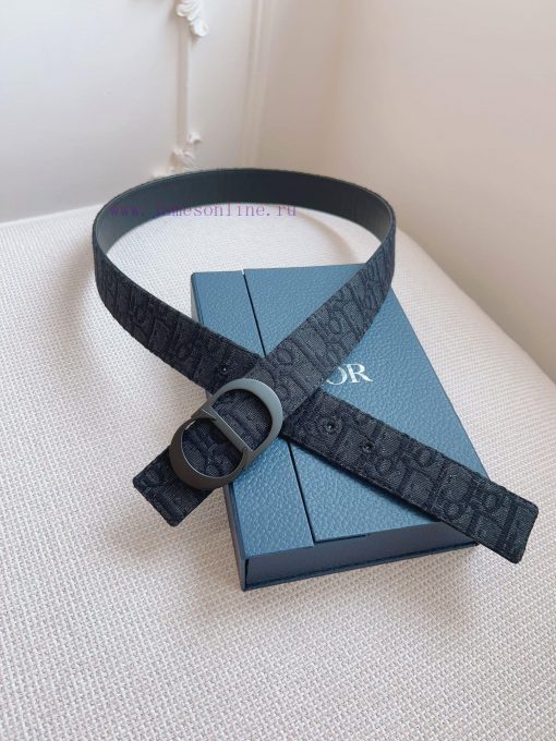 High end quality, physical photographyComes with a complete gift boxDIOR material, milkshake zrm9mzv7