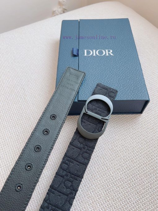 High end quality, physical photographyComes with a complete gift boxDIOR material, milkshake zrm9mzv7 - Image 3