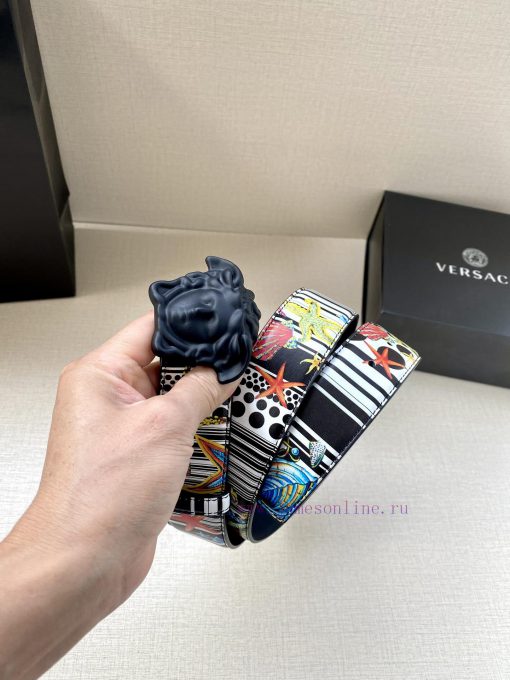 Width 4.0cm Versace This Palazzo belt is made of cowhide fabric and adorned with Le Pop Clas 0ajbuj4j - Image 6