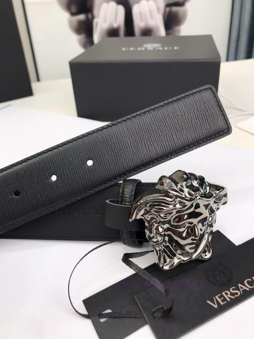 Versace Versace's fashionable belt is crafted from fine grain calf leather and adorned with 2ybdmjan - Image 6